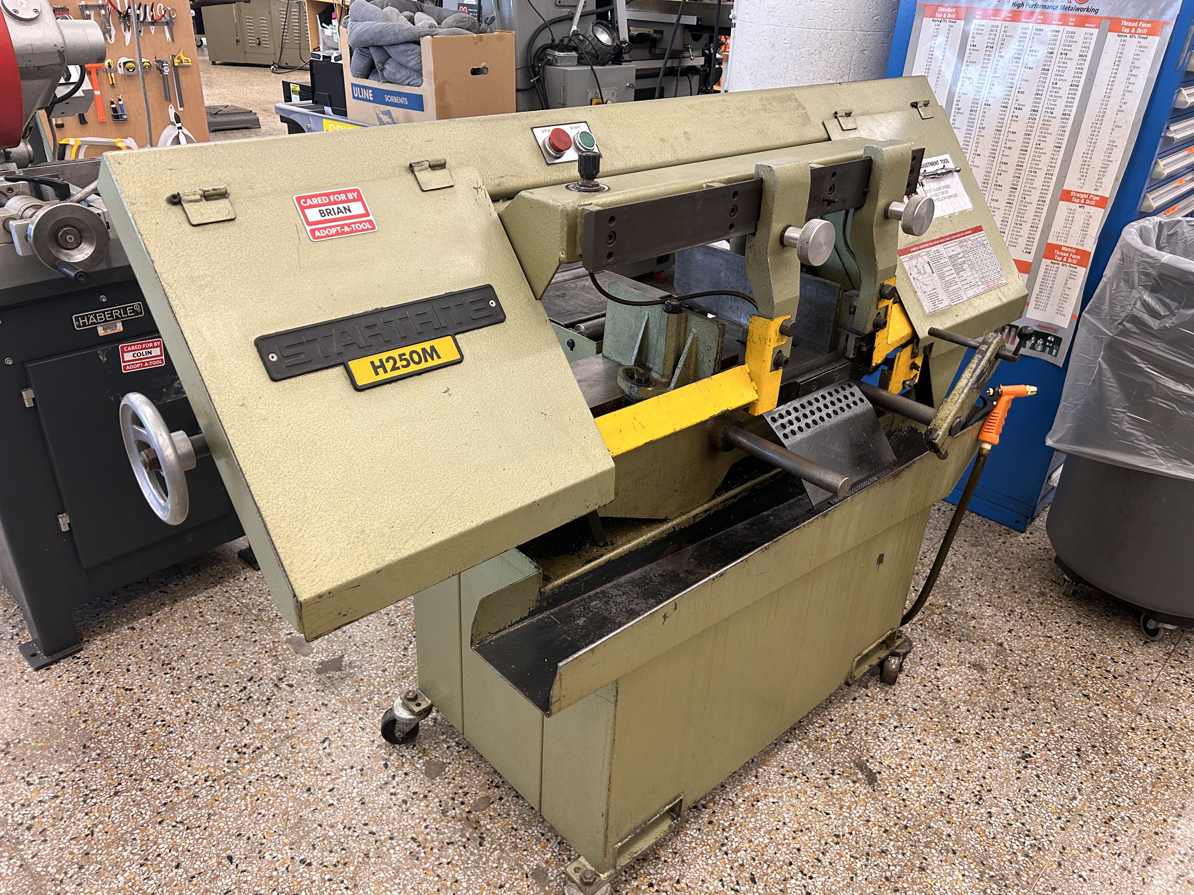 Horizontal bandsaw inspection and cleaning